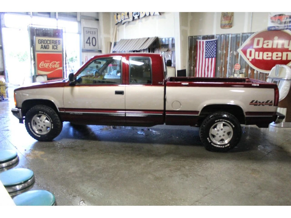 1993 GMC Sierra 1st Gen - Image 18 of 31
