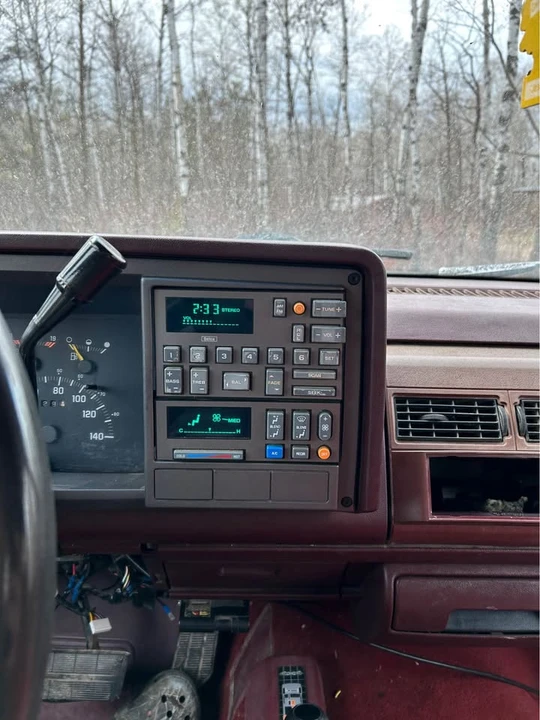 1993 GMC Sierra 1st Gen - Image 13 of 14
