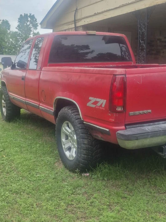 1993 GMC Sierra 1st Gen - Image 3 of 8