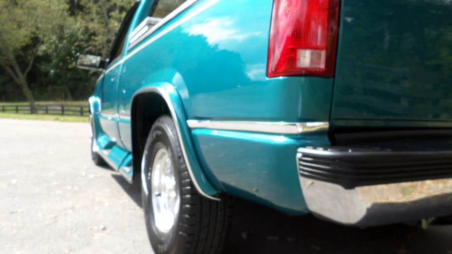 1993 GMC Sierra 1st Gen - Image 13 of 18