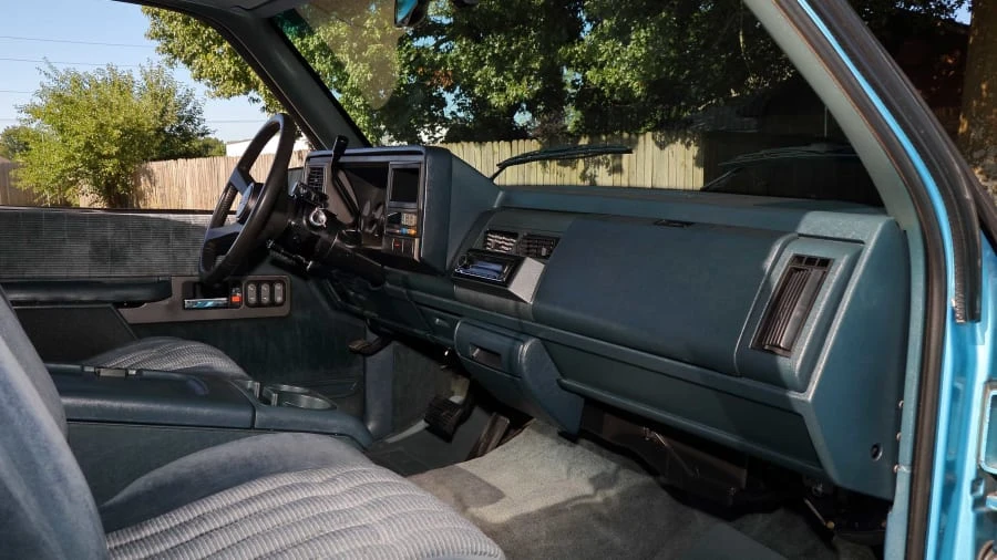 1993 GMC Sierra 1st Gen - Image 5 of 25