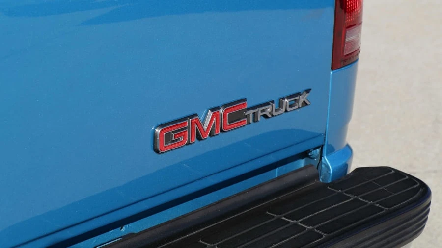 1993 GMC Sierra 1st Gen - Image 18 of 25