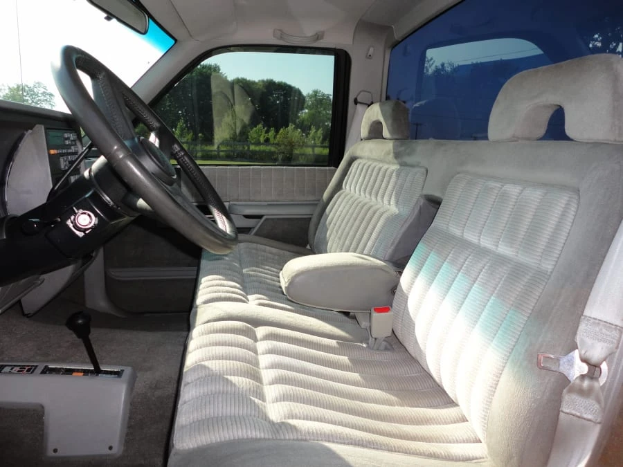 1993 GMC Sierra 1st Gen - Image 3 of 5