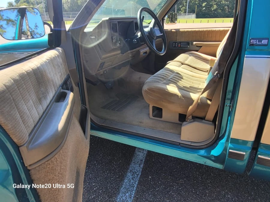 1993 GMC Sierra 1st Gen - Image 12 of 18