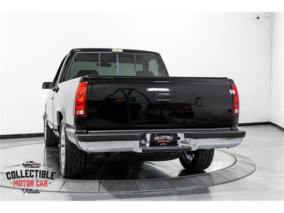 1993 GMC Sierra 1st Gen - Image 11 of 31