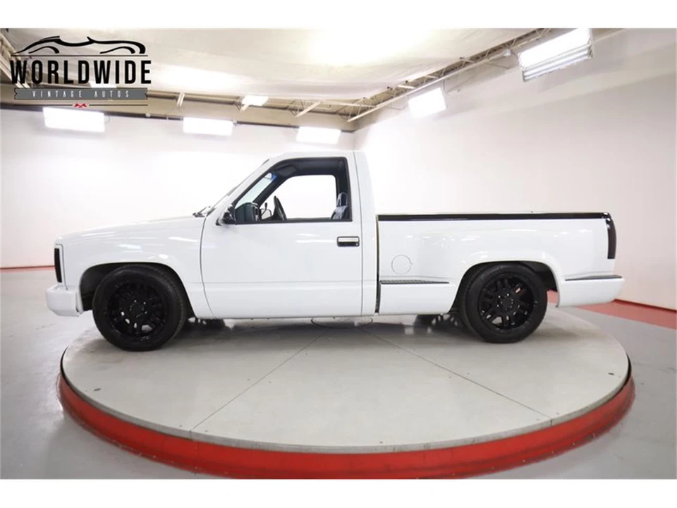 1993 GMC Sierra 1st Gen - Image 3 of 31