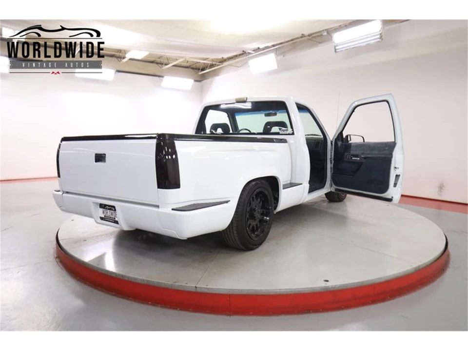 1993 GMC Sierra 1st Gen - Image 29 of 31