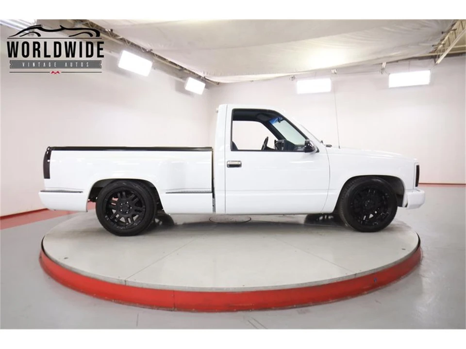 1993 GMC Sierra 1st Gen - Image 4 of 31