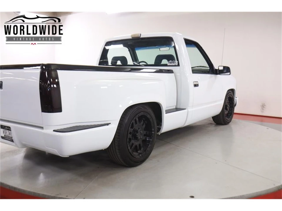 1993 GMC Sierra 1st Gen - Image 20 of 31