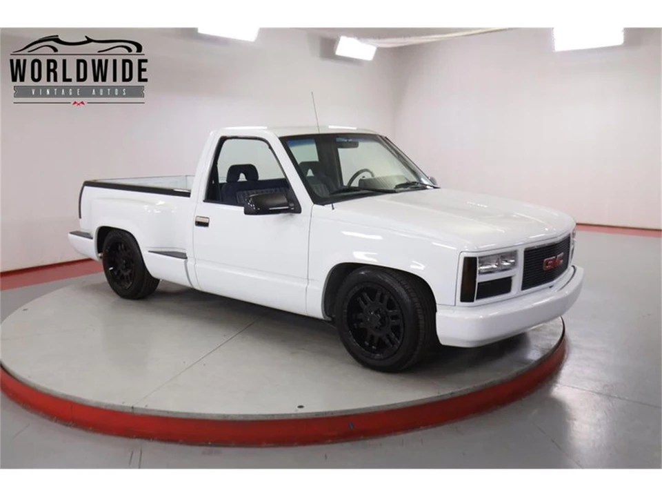 1993 GMC Sierra 1st Gen - Image 2 of 31