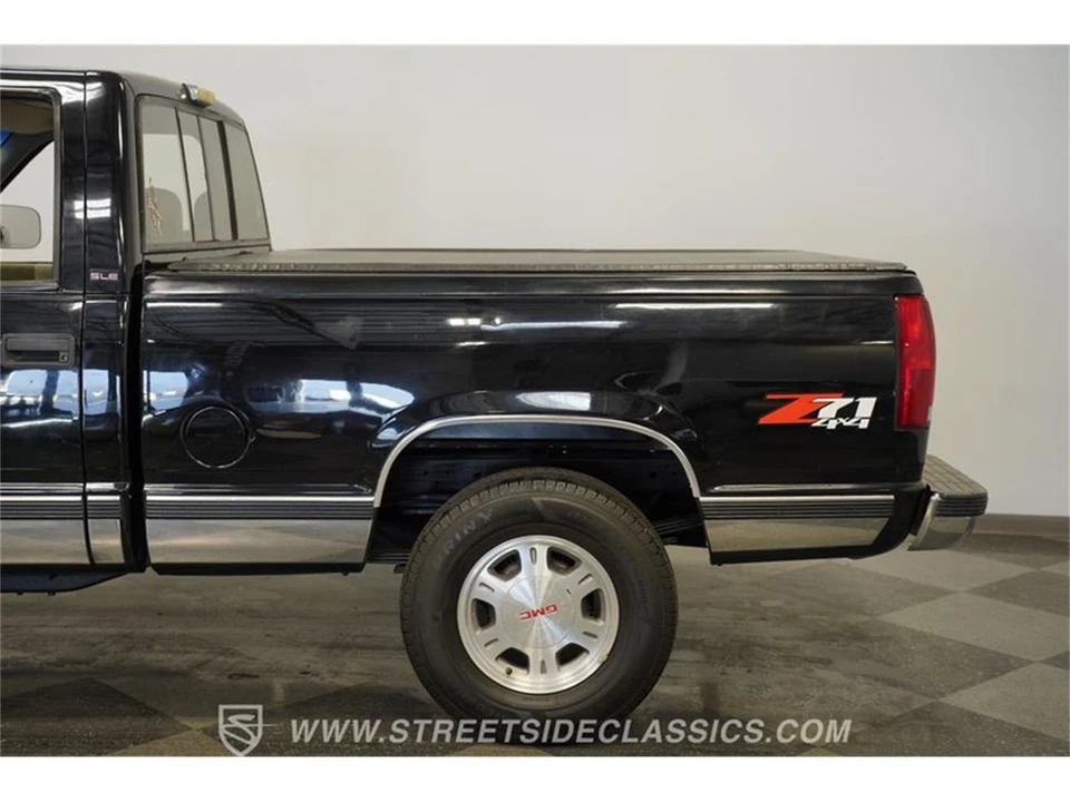 1993 GMC Sierra 1st Gen - Image 24 of 31