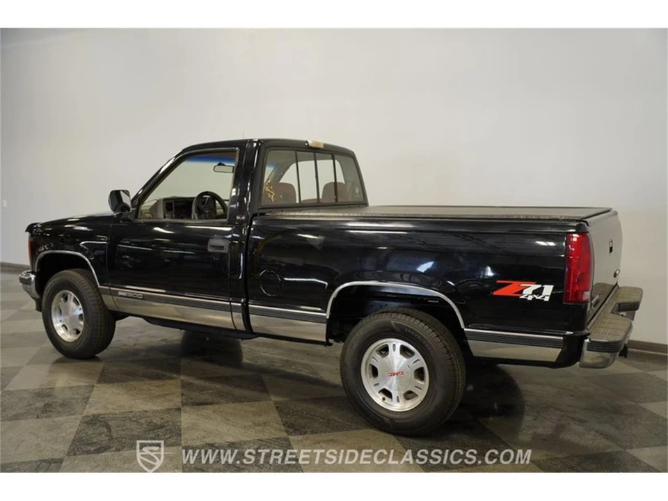 1993 GMC Sierra 1st Gen - Image 8 of 31