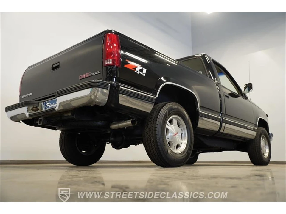 1993 GMC Sierra 1st Gen - Image 29 of 31