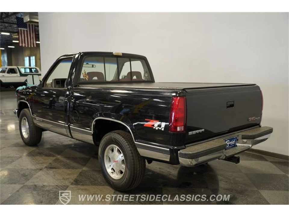 1993 GMC Sierra 1st Gen - Image 9 of 31