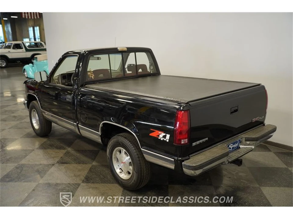 1993 GMC Sierra 1st Gen - Image 26 of 31