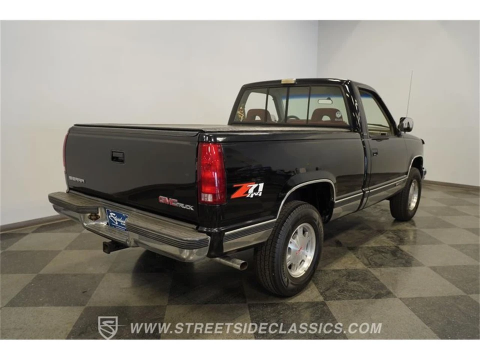1993 GMC Sierra 1st Gen - Image 11 of 31