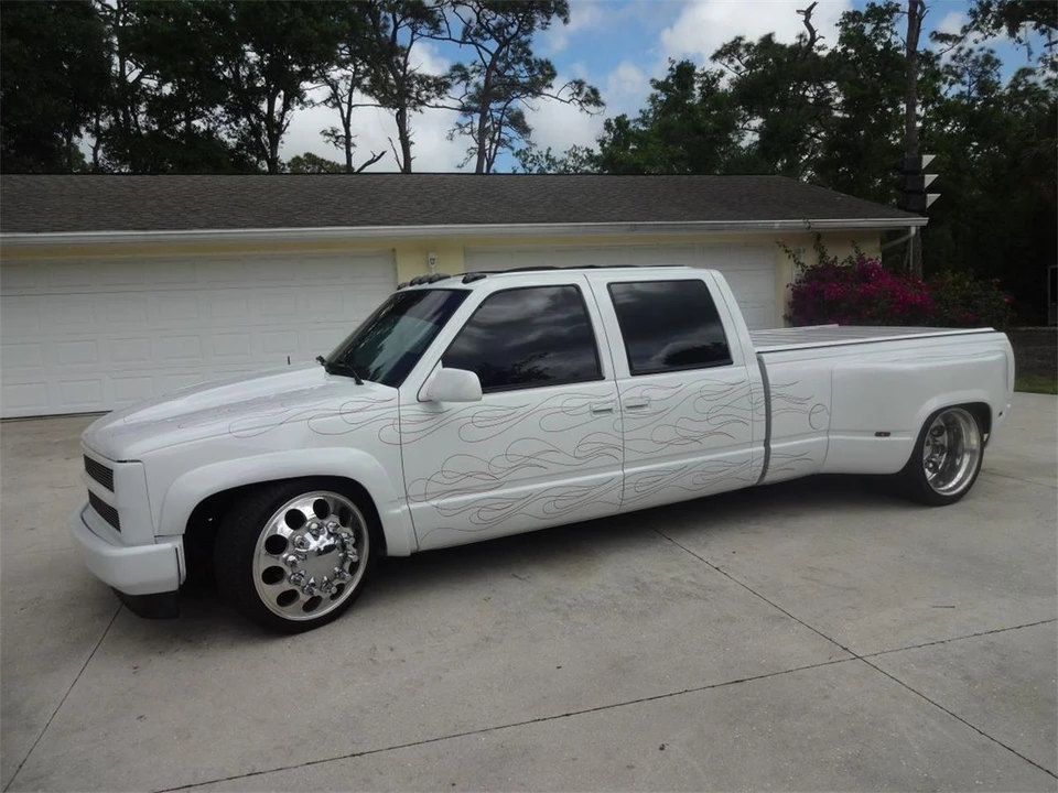 1993 GMC Sierra 1st Gen - Image 14 of 31