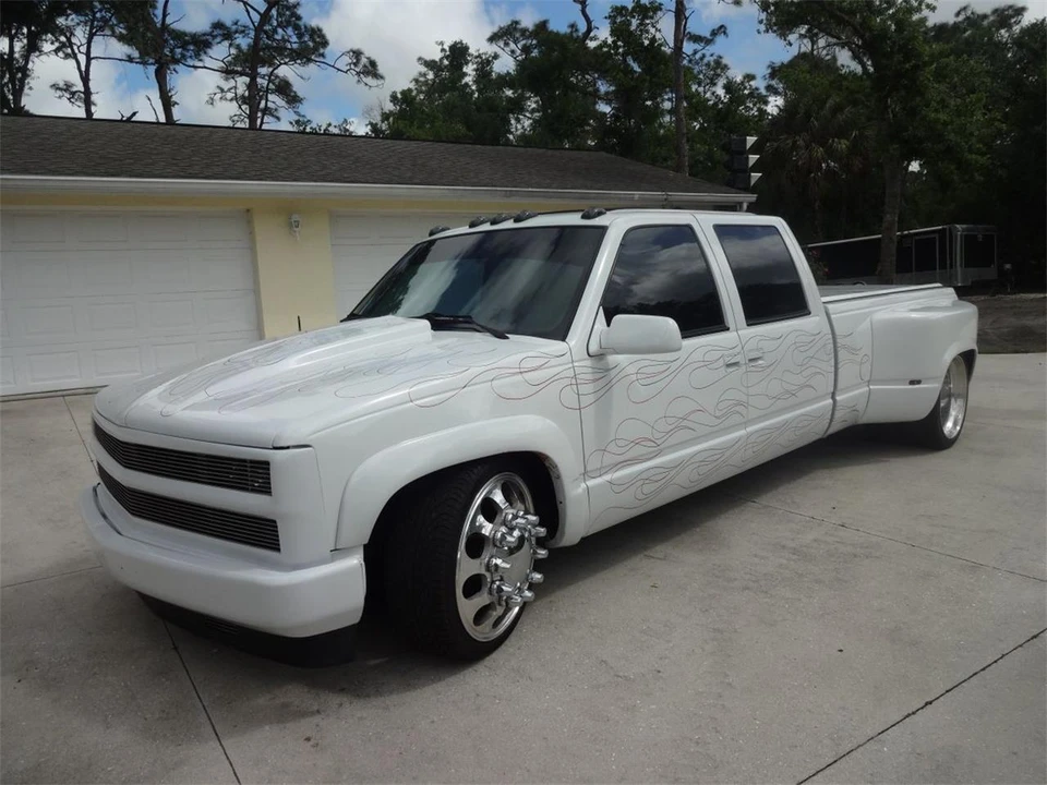 1993 GMC Sierra 1st Gen - Image 12 of 31