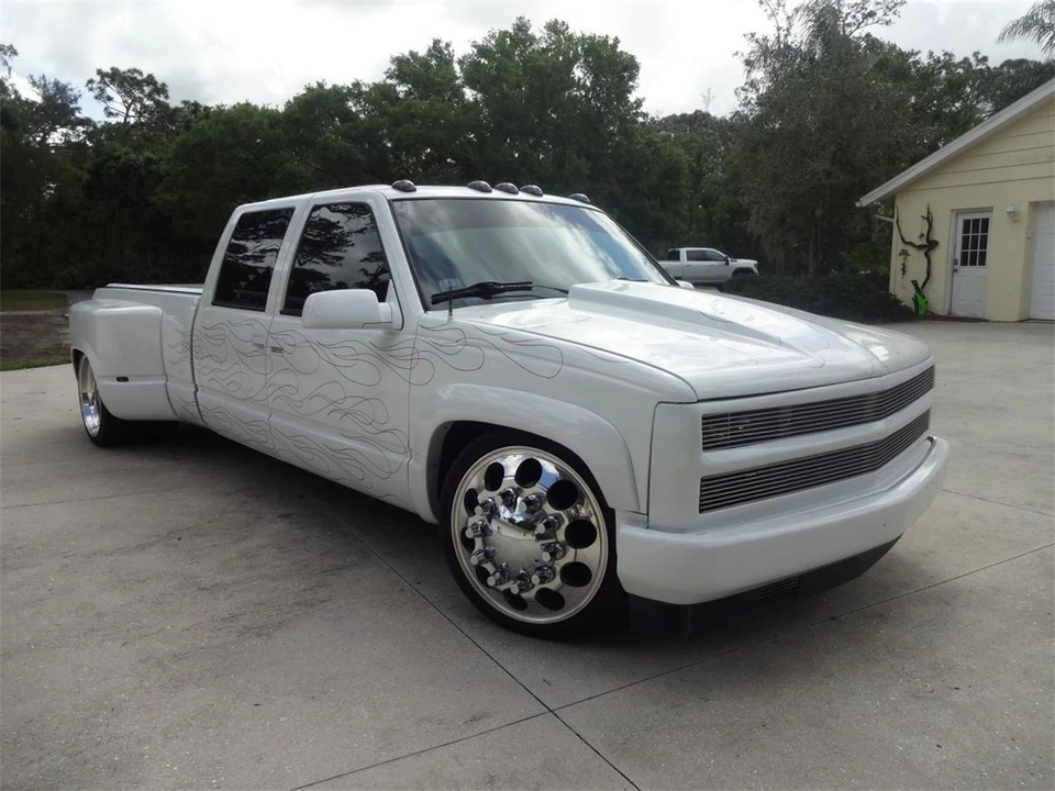 1993 GMC Sierra 1st Gen - Image 5 of 31