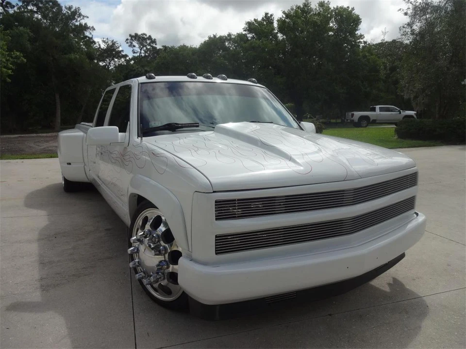 1993 GMC Sierra 1st Gen - Image 7 of 31