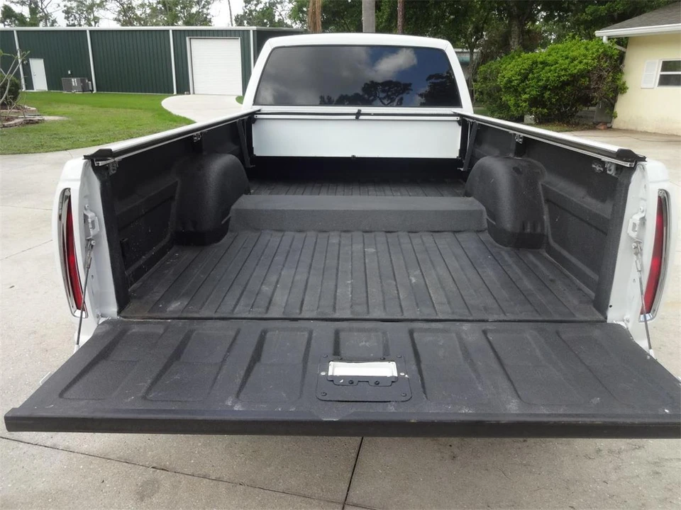 1993 GMC Sierra 1st Gen - Image 28 of 31