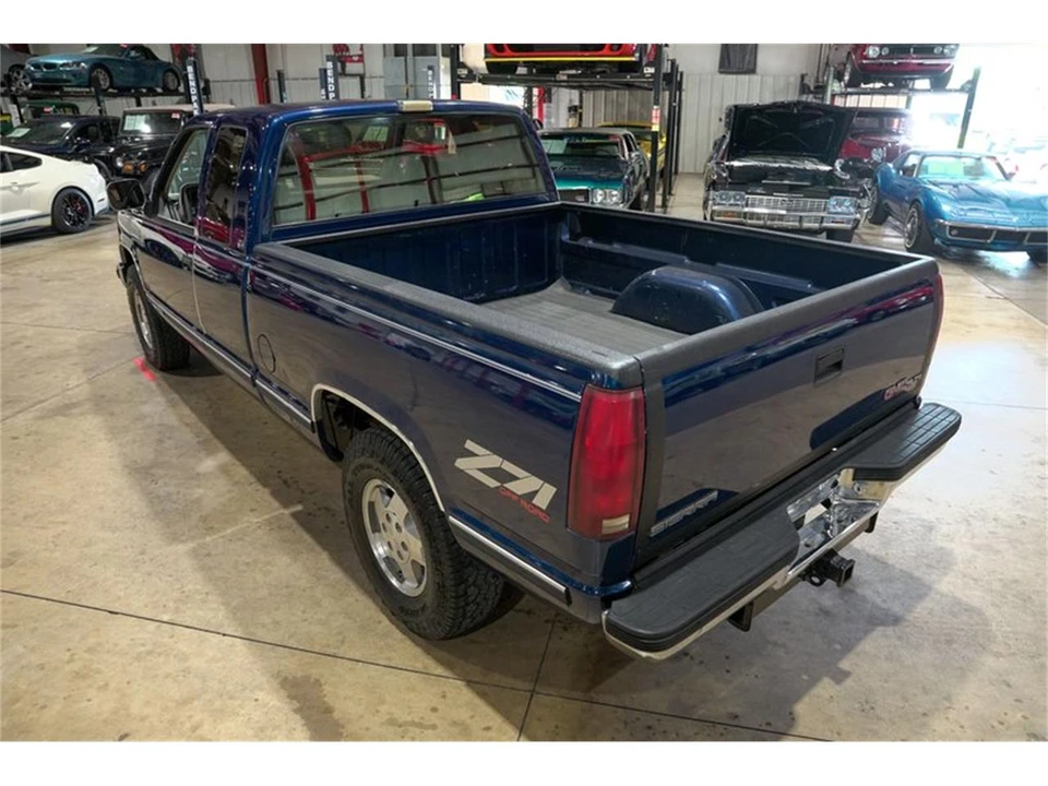 1993 GMC Sierra 1st Gen - Image 16 of 31