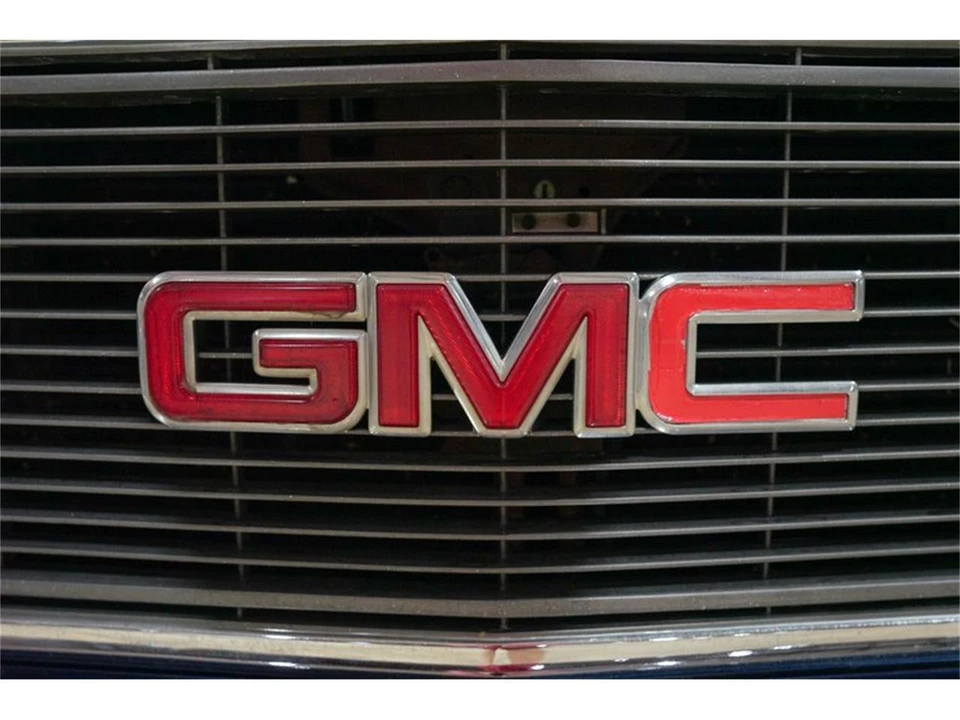 1993 GMC Sierra 1st Gen - Image 21 of 31