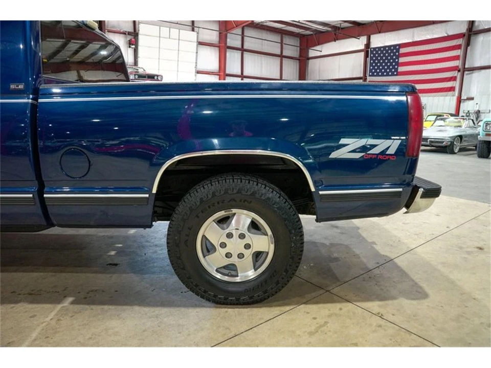 1993 GMC Sierra 1st Gen - Image 5 of 31