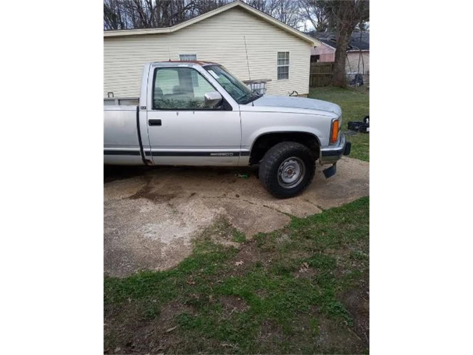 1993 GMC Sierra 1st Gen - Image 4 of 6
