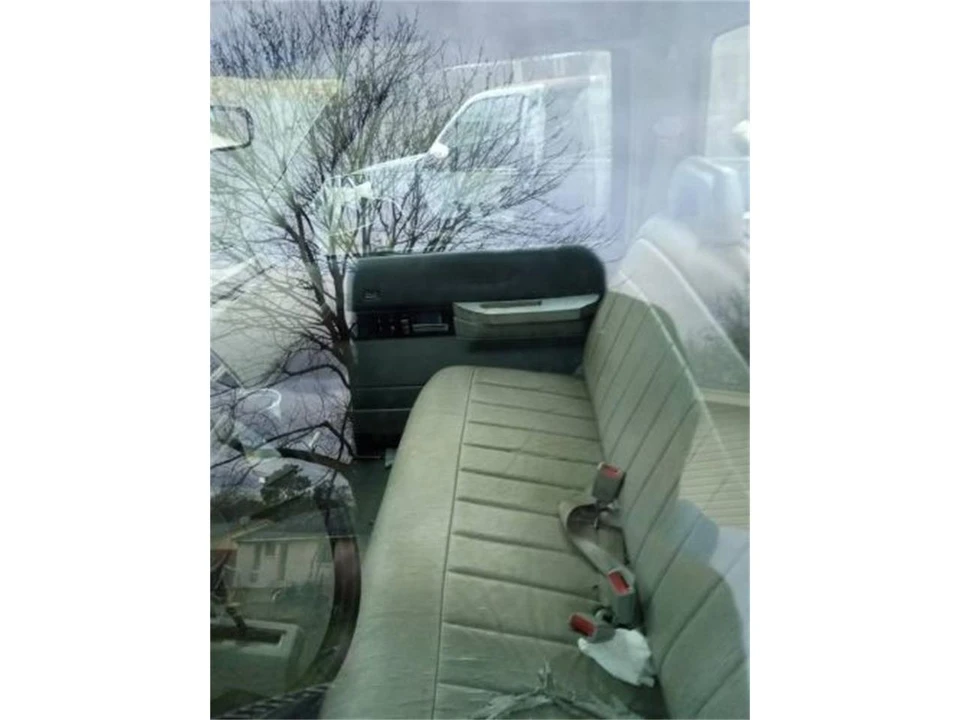 1993 GMC Sierra 1st Gen - Image 5 of 6