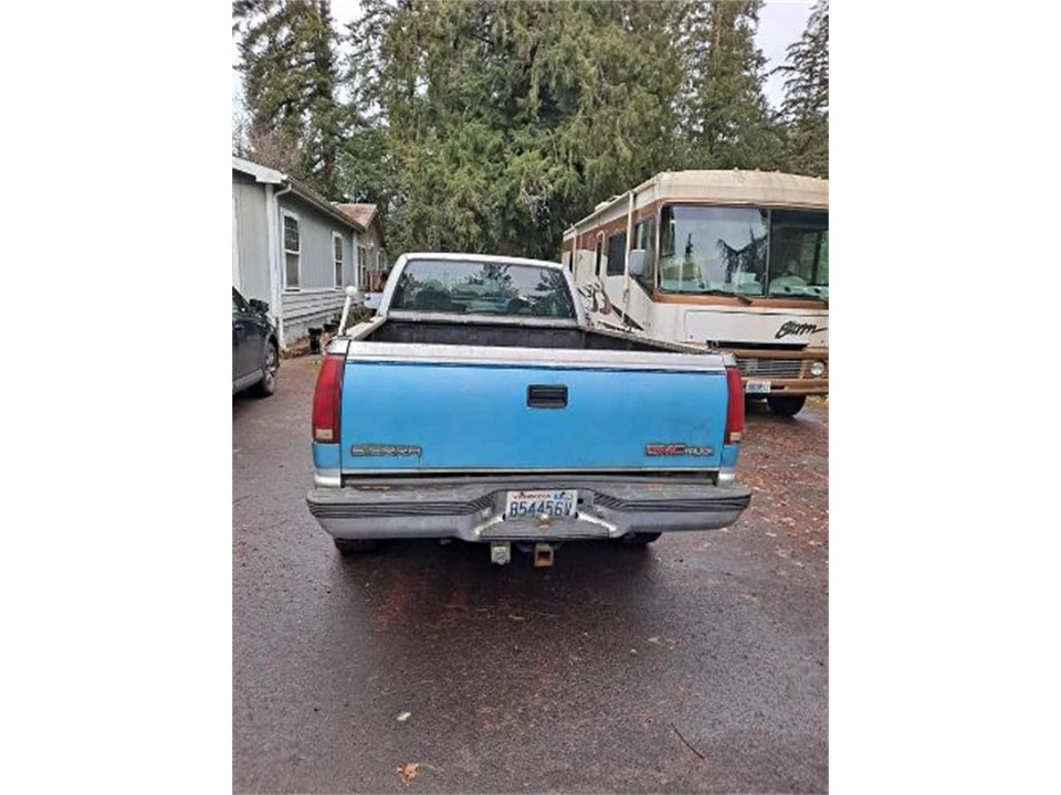 1993 GMC Sierra 1st Gen - Image 2 of 7