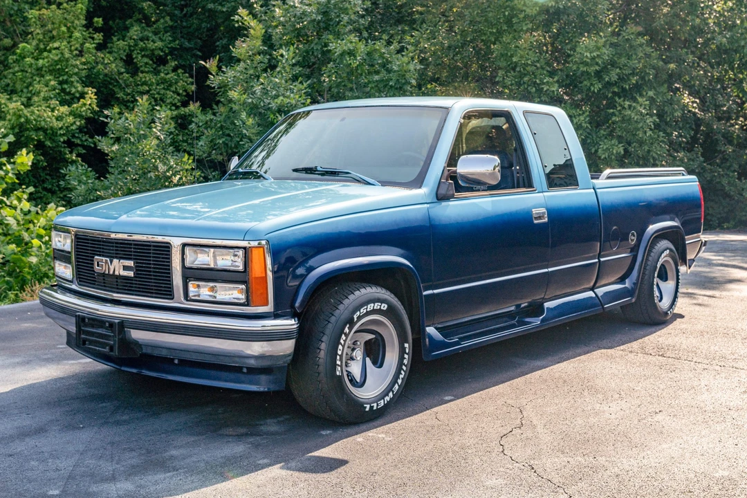 1993 GMC Sierra 1st Gen - Image 2 of 31