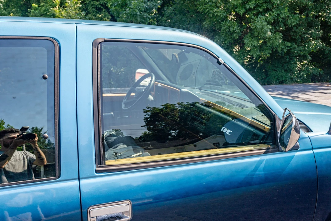 1993 GMC Sierra 1st Gen - Image 26 of 31
