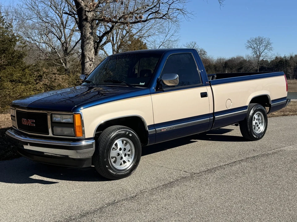 1993 GMC Sierra 1st Gen - Image 3 of 31