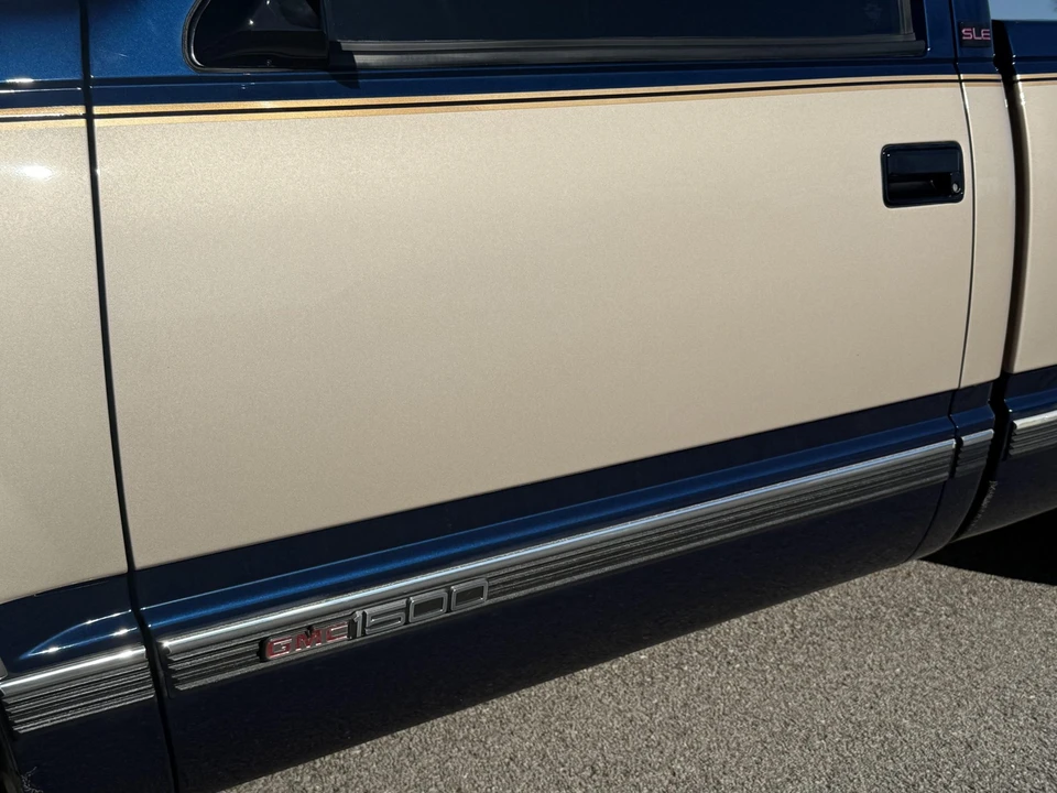 1993 GMC Sierra 1st Gen - Image 11 of 31
