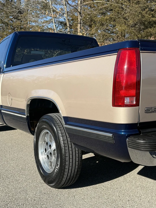 1993 GMC Sierra 1st Gen - Image 15 of 31