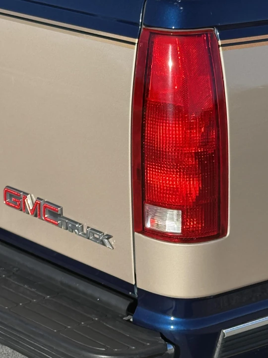 1993 GMC Sierra 1st Gen - Image 20 of 31