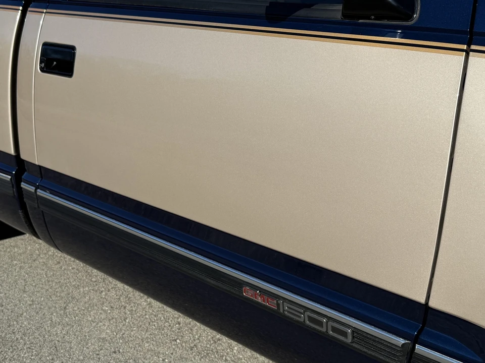 1993 GMC Sierra 1st Gen - Image 23 of 31