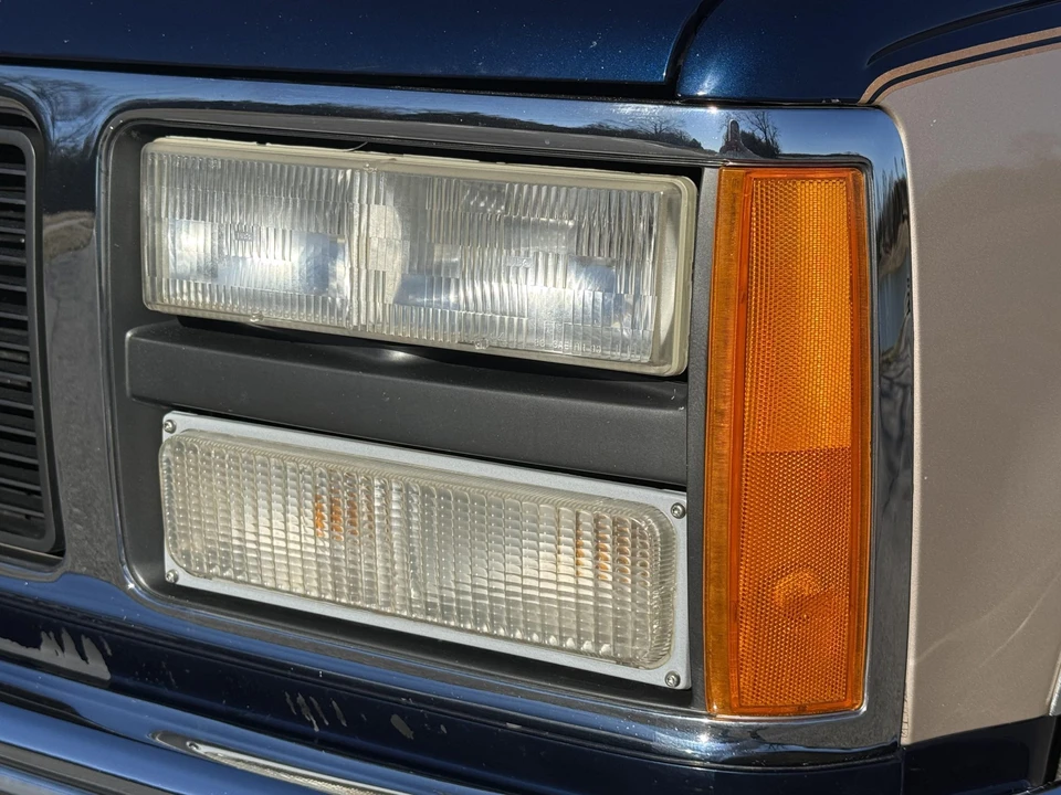 1993 GMC Sierra 1st Gen - Image 30 of 31