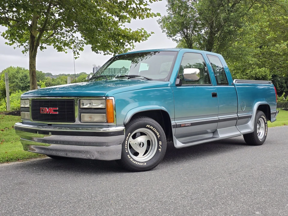 1993 GMC Sierra 1st Gen - Image 4 of 31