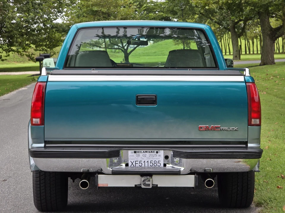 1993 GMC Sierra 1st Gen - Image 31 of 31