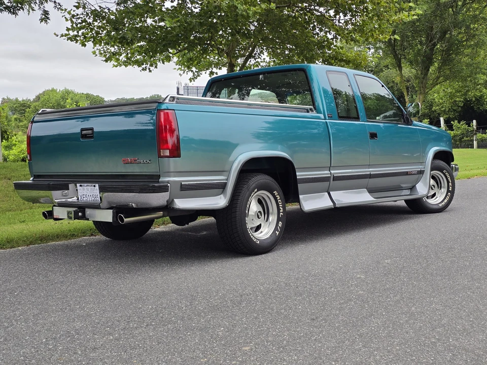 1993 GMC Sierra 1st Gen - Image 25 of 31