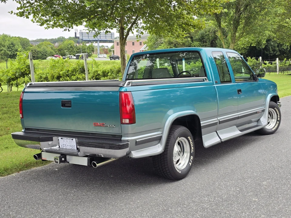 1993 GMC Sierra 1st Gen - Image 27 of 31