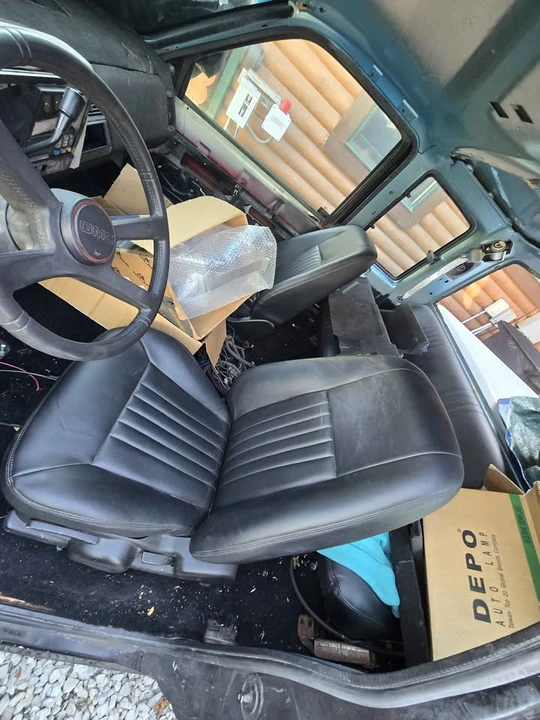 1993 GMC Sierra 1st Gen - Image 7 of 12
