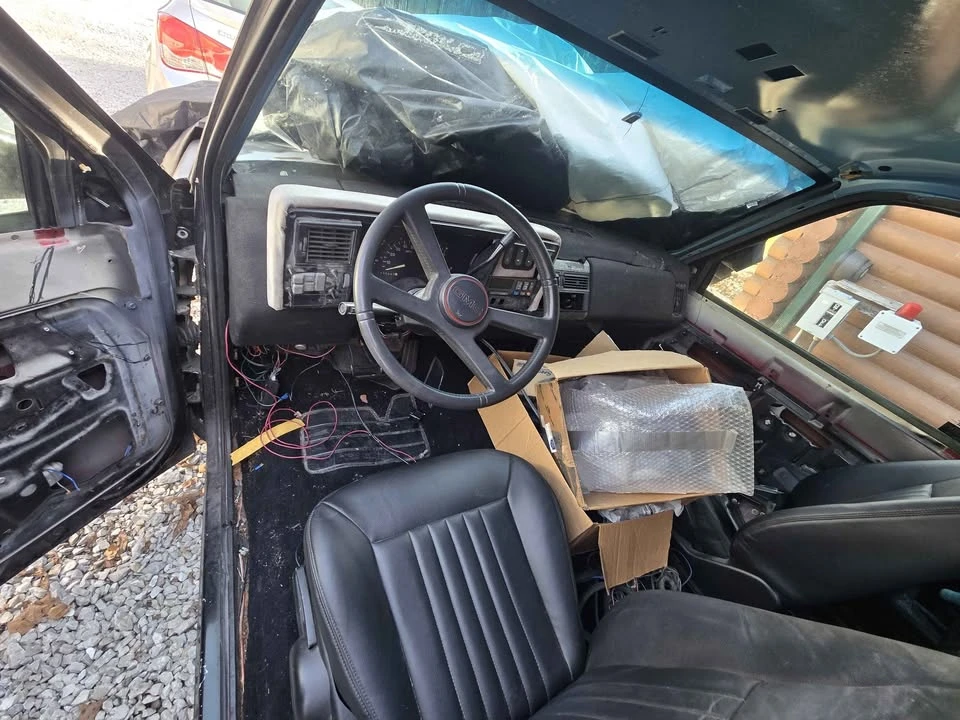 1993 GMC Sierra 1st Gen - Image 11 of 12