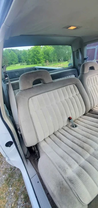 1993 GMC Sierra 1st Gen - Image 4 of 5