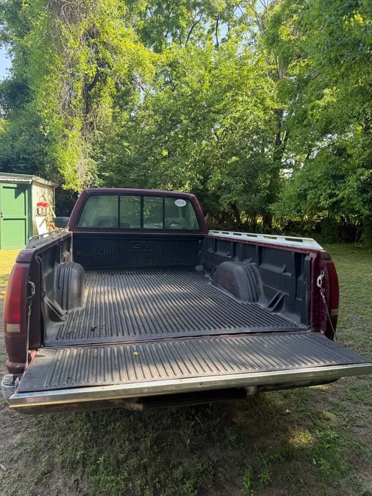 1993 GMC Sierra 1st Gen - Image 3 of 8