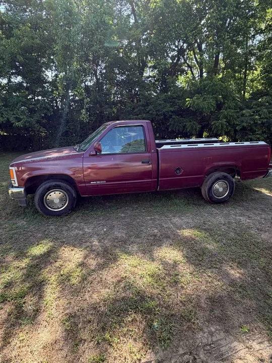1993 GMC Sierra 1st Gen - Image 2 of 8