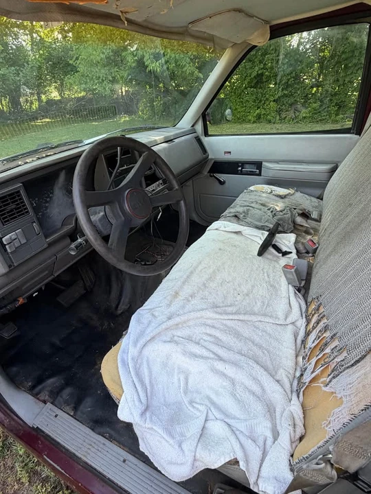 1993 GMC Sierra 1st Gen - Image 6 of 8