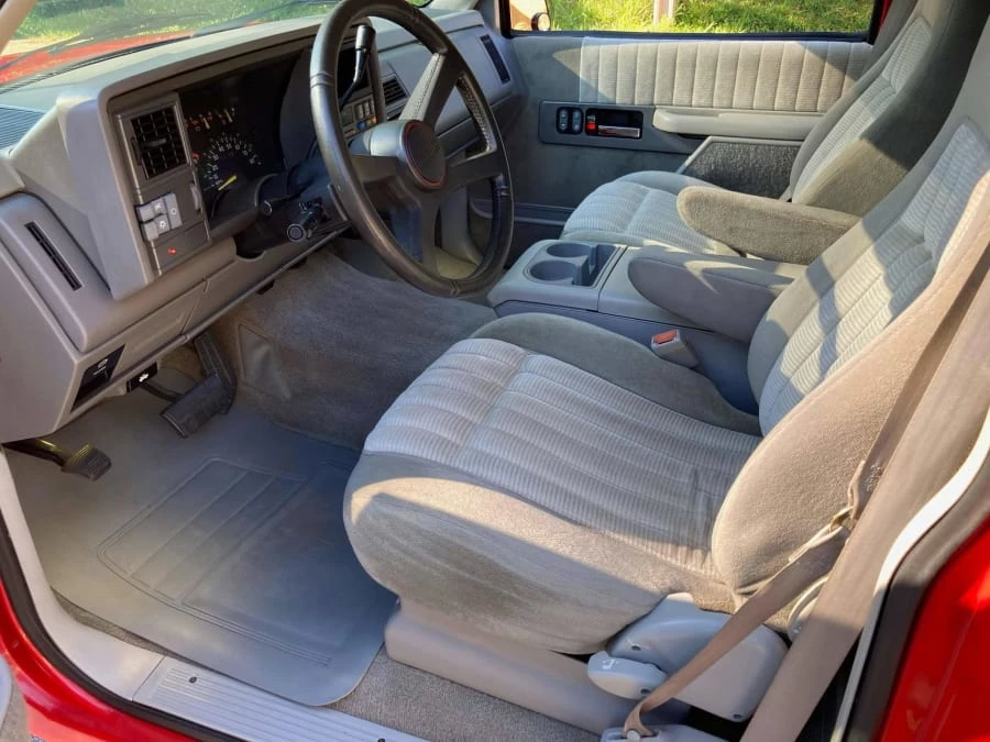 1993 GMC Sierra 1st Gen - Image 4 of 9